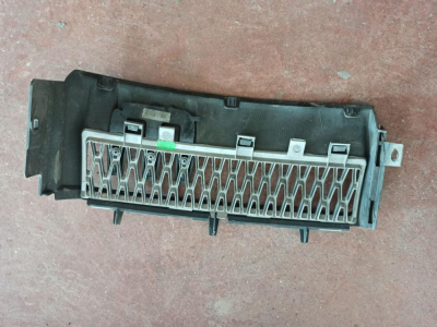 LR011353 / AH4216A414BB RANGE ROVER L322 SAĞ ÖN IZGARA 4B10