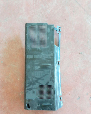 LR011355 / AH4216A415BB RANGE ROVER ÇAMURLUK IZGARA PARÇA 4G15