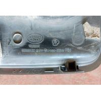 LR013181 / AH2216A414AA LAND ROVER DİSCOVERY 4 SAĞ IZGARA 4G15