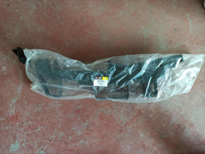 LR013864 / AH3217752AA RANGE ROVER SPORT L320 TAMPON PARÇA 4B22