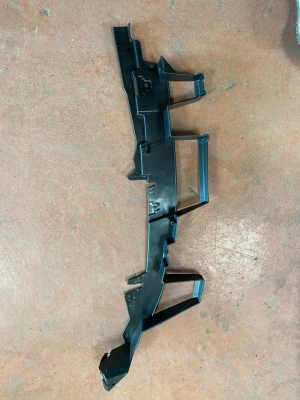 LR013866 / LHAH3217752BA RANGE ROVER SPORT L320 TAMPON SAĞ BRAKETİ