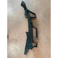 LR013866 / RAH3217752BA RANGE ROVER SPORT L320 TAMPON SAĞ BRAKETİ | MOTOLAND
