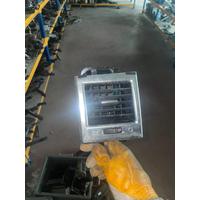 LR014951 / AH3219637 RANGE ROVE L320 ISITICI HAVA GİRİŞİ