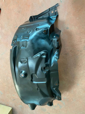LR015040 / AH32166563AA RANGE ROVER SPORT L320 ÇAMURLUK DAVLUMBAZI DAVLUMBAZ | MOTOLAND