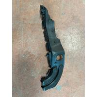 LR015103 / AH323382AA RANGE ROVER SPORT L320 ÖN TAMPON SOL BRAKETİ | MOTOLAND