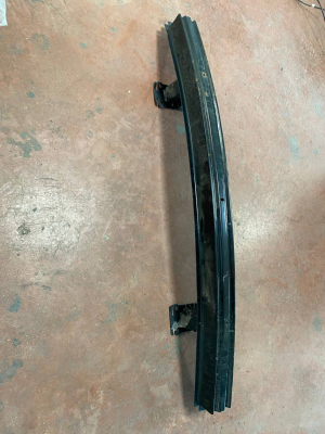 LR015274 / 5H2210005AB LAND ROVER DISCOVERY 3 2005-2009 RANGE ROVER SPORT 2005-2009 ÖN TAMPON DEMİRİ | MOTOLAND﻿