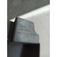 LR020485 / AH4217F018AA RANGE ROVER L322 ÖN TAMPON TRIM 4B10
