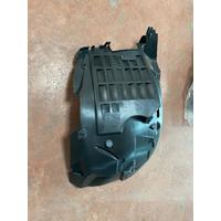 LR033071 LAND ROVER RANGE ROVER SPORT L320 SOL ÖN ÇAMURLUK DAVLUMBAZI | MOTOLAND