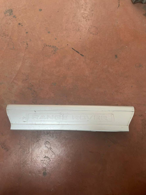 LR035836 / CPLA13200AD RANGE ROVER L405 ÖN EŞİK DÖŞEMESİ