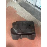 LR040777 / CPLAC2159C LAND ROVER DİSCOVERY 5 L462 KÖPÜK KAPAĞI