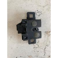 LR041431 / 5H22-16700-CB LAND ROVER DİSCOVERY SPORT KAPUT KİLİDİ | MOTOLAND