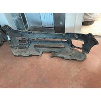 LR045032 RANGE ROVER SPORT L494 2014 > ÖN TAMPON | MOTOLAND