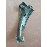 LR045212 / DK6216F072AA RANGE ROVER SPORT ÖN TAMPON PARÇA 4B11