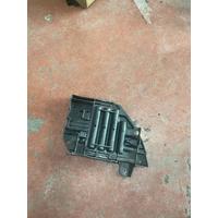 LR066962 / LR06696 DİSCOVERY 5 L462 FAR BRAKETİ | MOTOLAND