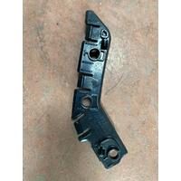 LR077883 / FK7217E763AC LAND ROVER DİSCOVERY SPORT L550 ÖN TAMPON SAĞ BRAKETİ | MOTOLAND