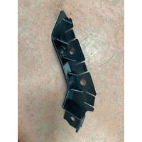 LR077883 / FK7217E763AC LAND ROVER DİSCOVERY SPORT L550 ÖN TAMPON SAĞ BRAKETİ | MOTOLAND