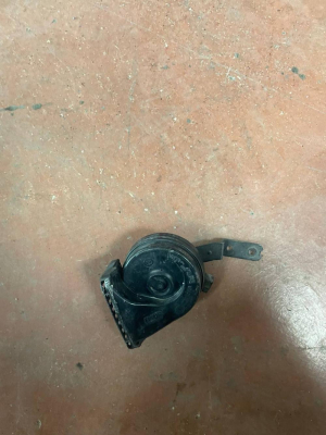 LR081440 / HY3213802BA LAND ROVER DİSCOVERY 5 L462 SES SİNYALİ