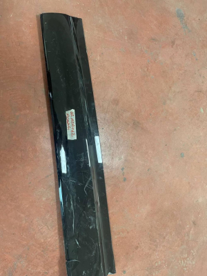 LR082691 / HY3M21065 LR DİSCOVERY 5 L462 KAPI KALIBI | MOTOLAND
