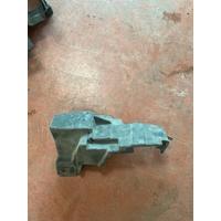 LR082866 / HY328310AB DİSCOVERY 5 L462 SAĞ HAVA DEFLEKTÖRÜ