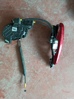 LR091354 / EJ3A21812CC / EJ32203A28DB EVOQUE KAPI KOLU - KİLİDİ