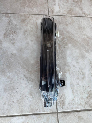 LR098343 LAND ROVER RANGE ROVER SPORT L494 MAKYAJLI, VOGUE L405, VELAR, SOL SİS FARI | MOTOLAND