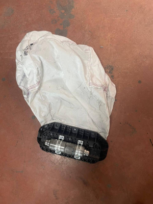 LR118105 / CPLA044A74BD LR DİSCOVERY 5 L462 YOLCU AİRBAG