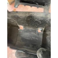 LR150979 / M8E217A793A RANG ROVER L460 ÖN TAMPON BRAKETİ