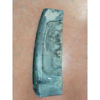 LR150982 / M8E217E792A RANGE ROVER L460 ÖN TAMPON ALTI