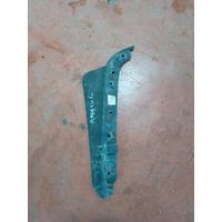 LR151002 / M8E217F017A RANGE ROVER L460 BRAKET | MOTOLAND
