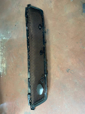 LR157793 / M8A217H750VB LAND ROVER RANGE ROVER VELAR ÖN TAMPON ALT IZGARASI | MOTOLAND