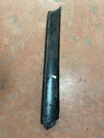 LR174349 / N8B2025A52BB LAND ROVER DEFENDER ÖN KAPI CAMI ÇITASI | MOTOLAND