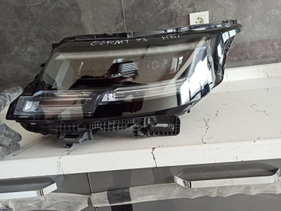 LR179151 / M8E213W030HL NEW RANGE ROVER L460 SOL ÖN FAR 4F7