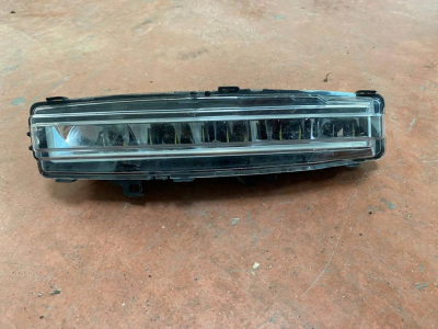 M8E215200AC LAND ROVER RANGE ROVER VOGUE L460 SAĞ ÖN SİS FARI