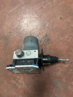 M8E22D522AJ LAND ROVER JAGUAR FREN MERKEZİ | MOTOLAND
