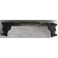 NEW RANGE ROVER 3 RADYATÖR ÜST BAĞLANTI BRAKETİ / UZUN (LR 101105)