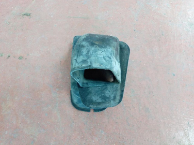 PHD500510 LAND ROVER DİSCOVERY 3 HAVA BORUSU GİRİŞİ 4E16