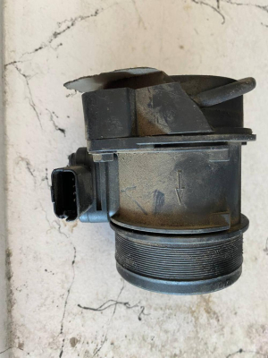 PHF500090 / 4R8Q12B579AC LAND ROVER JAGUAR HAVA AKIŞMETRE SENSÖRÜ  JAGUAR S-TYPE 1999-2008 2.7 TURBO DİZEL  XF 2009-2015 2.7 TURBO DİZEL, 3.0 V6 DİZEL  LAND ROVER DİSCOVERY 4 3.0 V6 DİZEL  RANGE ROVER 2002-2009 3.6 V8 DİZEL  RANGE ROVER SPORT 2005-2013 V8 