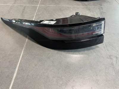 R8D213405A / LR180944 RANGE ROVER EVOQUE L551 SOL DIŞ STOP | MOTOLAND