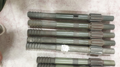SHANK ADAPTÖR TAMROCK HL600 T45 