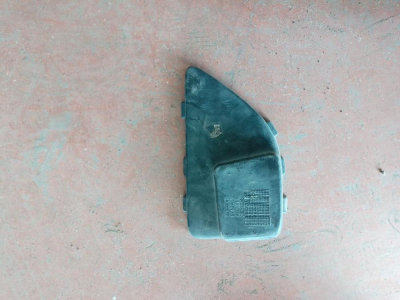SLR00147 LAND ROVER ÇAMURLUK IZGARASI PARÇASI 4İ18