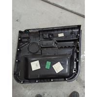 VBA500070 / 5H2223962BA LAND ROVER DİSCOVERY SOL ÖN KAPI DÖŞEME