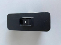 YUD501070PVJ RANGE ROVER SPORT L320 ÖN ARKA KAPI CAM DÜĞMESİ | MOTOLAND