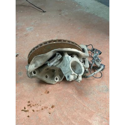 6792285 BMW 2 SERİSİ F22 F23 SOL ÖN TEKER TAŞIYICI VE DİSK KALİPER | MOTOLAND