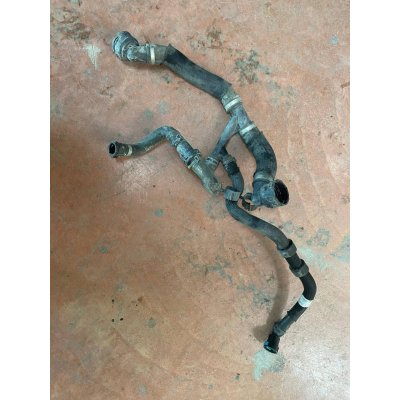 L8D2-8260-BA LAND ROVER DİSCOVERY SPORT L550 MOTOR SOĞUTMA HORTUMU | MOTOLAND