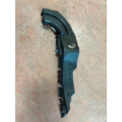 LR015104 / AH323382BA RANGE ROVER SPORT L320 ÖN TAMPON SOL BRAKETİ | MOTOLAND