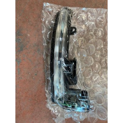 LR027945 / BJ3213B381AA LAND ROVER SAĞ AYNA SİNYALİ DISCOVERY 4 2010-2016 DISCOVERY 5 L462 RANGE ROVER L322 RANGE ROVER EVOQUE L538 RANGE ROVER SPORT L320 | MOTOLAND