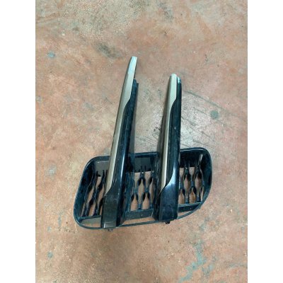 LR114728 / K8D28B289AB LAND ROVER EVOQUE L551 ÖN TAMPON SAĞ SİS ÇERÇEVESİ | MOTOLAND