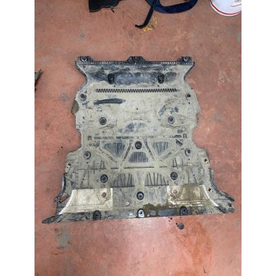 M8E2100B12AH RANGE ROVER VOGUE L460 MOTOR ALT KORUMASI | MOTOLAND