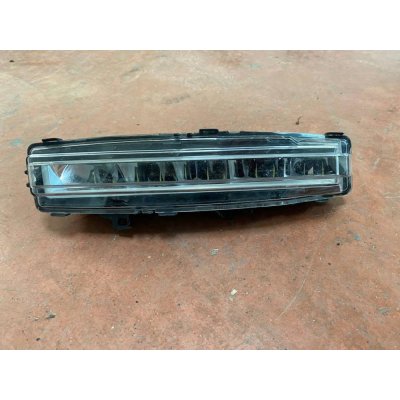M8E215200AC LAND ROVER RANGE ROVER VOGUE L460 SAĞ ÖN SİS FARI